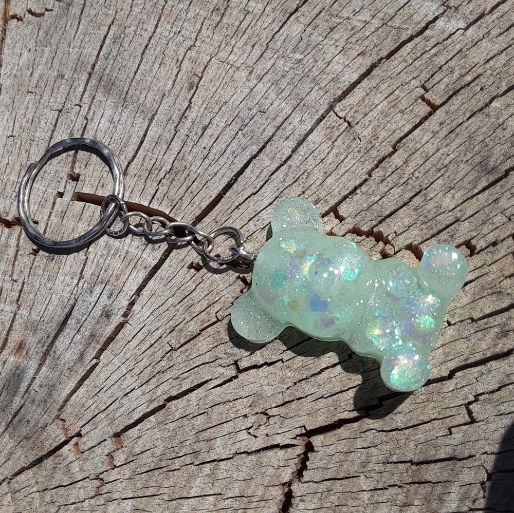 Pastel green bear keychain resin handmade
